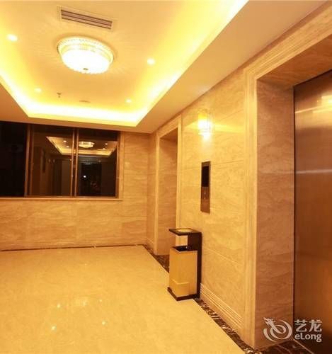 צ'נגדו Jiayun Hotel מראה חיצוני תמונה